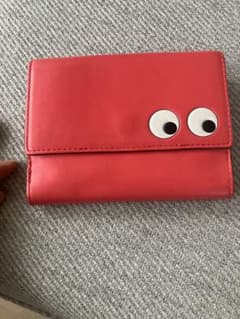 ANYA HINDMARCH 二つ折り財布 レッド 目玉モチーフのサムネイル