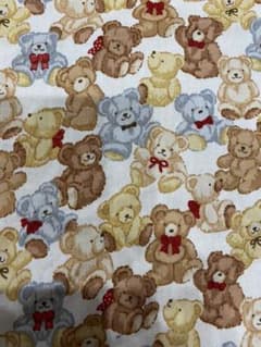 クマ柄　布のサムネイル