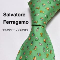 フェラガモ Ferragamo ネクタイ 海モチーフ総柄 黄緑 イタリア製