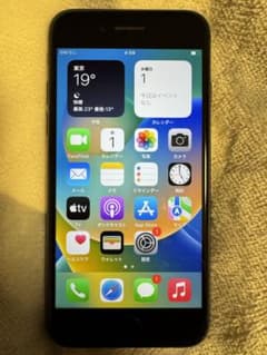 iPhone 8 スペースグレイ 64 GB SIMフリーのサムネイル