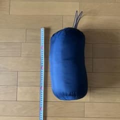 mont-bell ダウン ネイビー 約30cm x 15cmのサムネイル