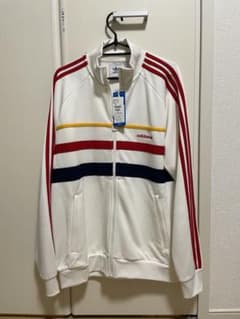 新品・未使用品　adidas M FIRST TRACKTOP アウターのサムネイル