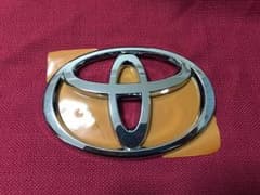 トヨタ エンブレムのサムネイル