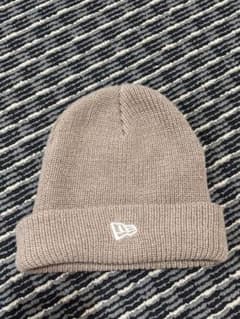 NEW ERA ベージュ ニット帽のサムネイル