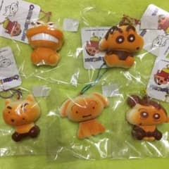 スクイーズ　クレヨンしんちゃんミニパン(5種)のサムネイル