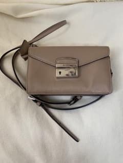 PRADA サフィアーノレザー ショルダーバッグのサムネイル
