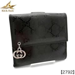 極美品 グッチ 二つ折り財布 インプリメ Wホック コンパクト 黒 212105