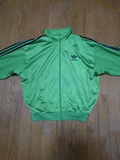 adidasトラックジャケット　銀タグ万国旗ヴィンテージ　ライム×ブラックのサムネイル