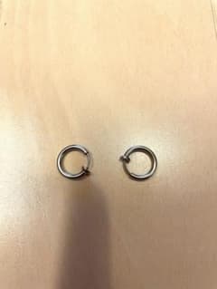 メンズ シルバーカラー フェイクピアス 2点セットのサムネイル