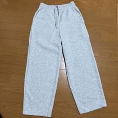 ユニクロC　スウェットワイドパンツ　グレーのサムネイル