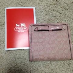 新品 コーチ 折財布のサムネイル