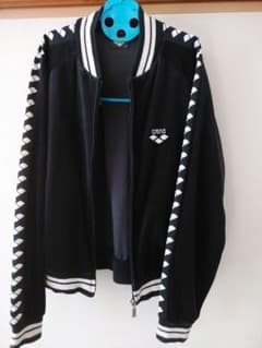 値下げ♪　週末セール♪　アリーナ　ジャケット　S　ベロアのサムネイル