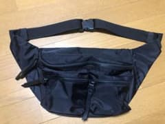 ウエストポーチのサムネイル
