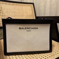 BALENCIAGA ショルダーバッグ　339937のサムネイル