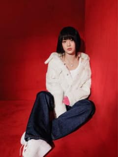 NewJeans ハニ着用】 Levi Strauss & Co.M ホワイト - メルカリ
