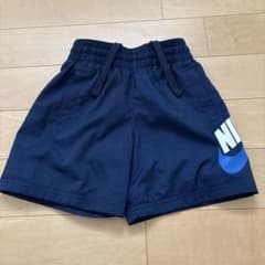 NIKE ハーフパンツ　130のサムネイル