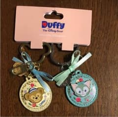 香港ディズニー キーホルダー 二個セットのサムネイル