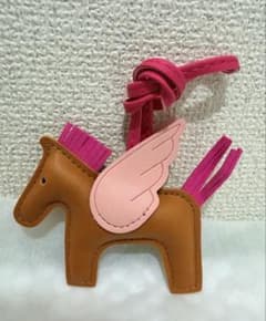 新品ペガサス バッグチャーム 馬型 キーホルダー 翼付きのサムネイル