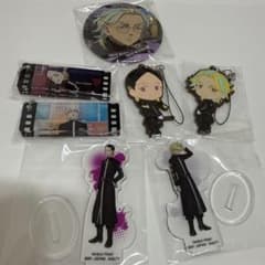 Tokyo Revengers Haitani Brothers Goods Set: Can Badge & Acrylic Stand