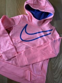 サワサワ様　専用　NIKE  パーカー　130のサムネイル