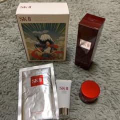 hanaさん専用☆SK2 ピエラエッセンスセット　免税店限定バージョンのサムネイル