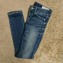 未使用 moussy スキニー デニム 23インチのサムネイル