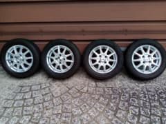 【引取限定!】スタッドレスTOYOタイヤGARIT　G5 155/65R 13のサムネイル