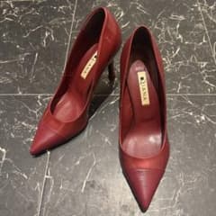 DIANA ボルドー　パンプス 美品 DIANA ポインテッドトゥ パンプス ボルドー 23cm - メルカリ