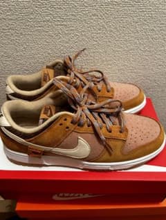 nike dunk low praline pearl whiteのサムネイル