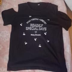 オフショルダー黒Tシャツ チェリー柄