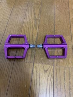 フラット　ペダルのサムネイル