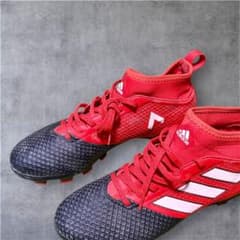 赤いハイカットサッカーシューズ adidas 赤黒 サッカーシューズ ハイカット 25.0cm ACE17.3 - メルカリ