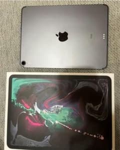 【タイムセール】iPad Pro11インチ256GB Wifi+cellularのサムネイル