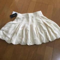 INGNI ニットふんわりスカート 新品 白のサムネイル