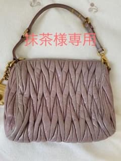 【抹茶様専用】miumiu クラッチバッグのサムネイル