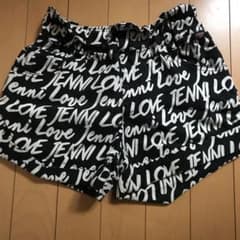 ショートパンツのサムネイル