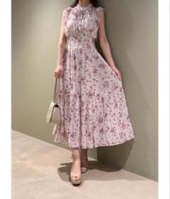 【snidel】Sustainableフリルプリントワンピース pinkのサムネイル