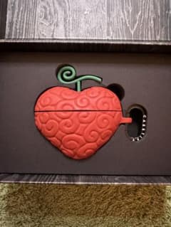 オペオペの実 CASETIFY ハート型イヤホンケース CASETiFY ONE PIECE オペオペの実 イヤホンケース | Mercari
