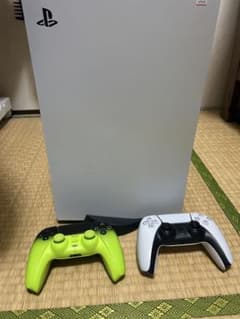 PlayStation 5 本体 通常版 コントローラー2個付きのサムネイル