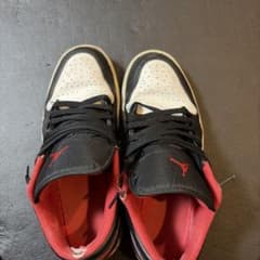 NIKE Jordan スニーカー ブラック ホワイト レッドのサムネイル