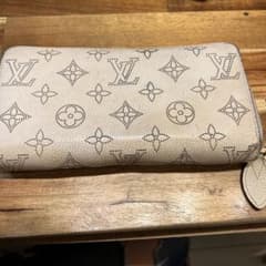 ルイヴィトン 財布のサムネイル