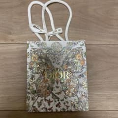 ディオール 蝶々 袋のサムネイル