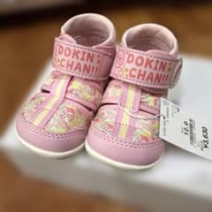 【新品未使用12cm】ドキンちゃん　ベビーサンダル　ピンクのサムネイル