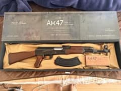 AK47 次世代　電動ガン　東京マルイ　中古　ソ連　　充電器　バッテリー付のサムネイル