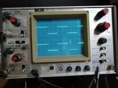 岩通 IWATSU SS-5702 シンクロスコープ オシロスコープ 本体のサムネイル