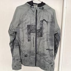 PUMA プーマ フード付きピステ ジャケット　Mサイズのサムネイル