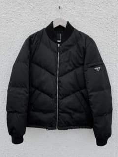 PRADA】美品プラダ Re-Nylon パデットダウンジャケット - メルカリ