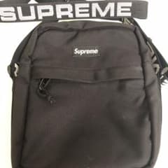 supreme ショルダーバック　最終値下げ　正規品のサムネイル