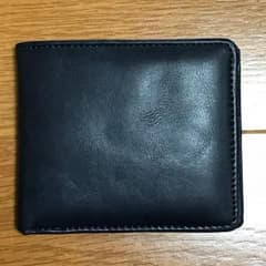 コンパクトな薄型 二つ折り財布 レディースのサムネイル