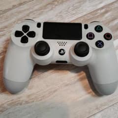 PS4コントローラのサムネイル